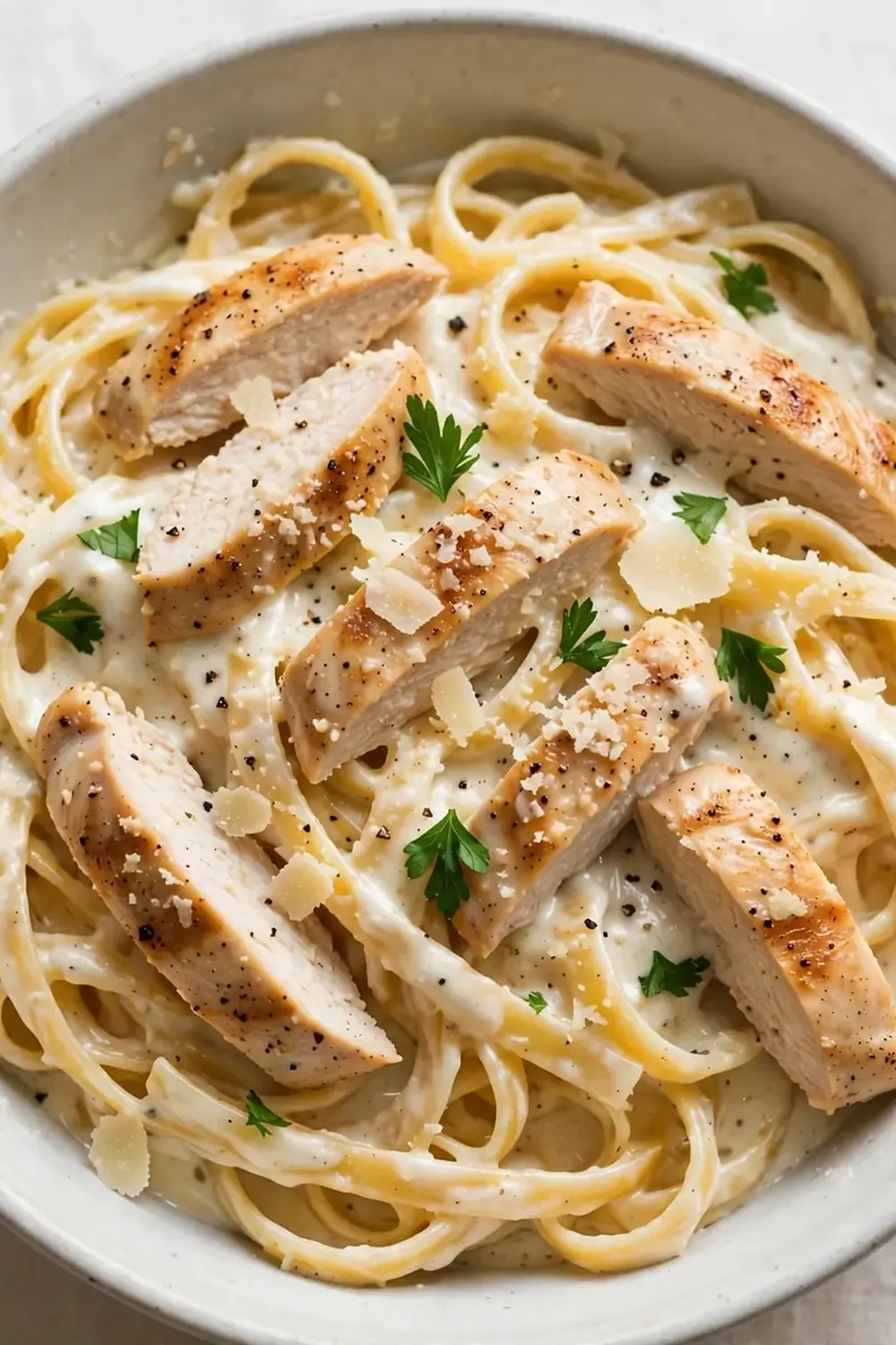 Creamy Chicken Alfredo Pasta